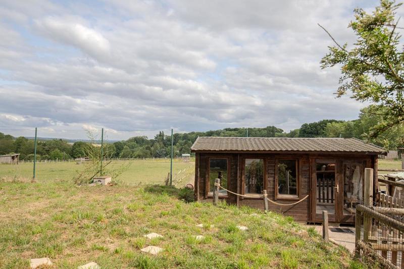 Maison - 245 m² - 7 pièces