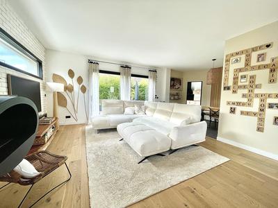 Maison contemporaine - 142 m² - 6 pièces