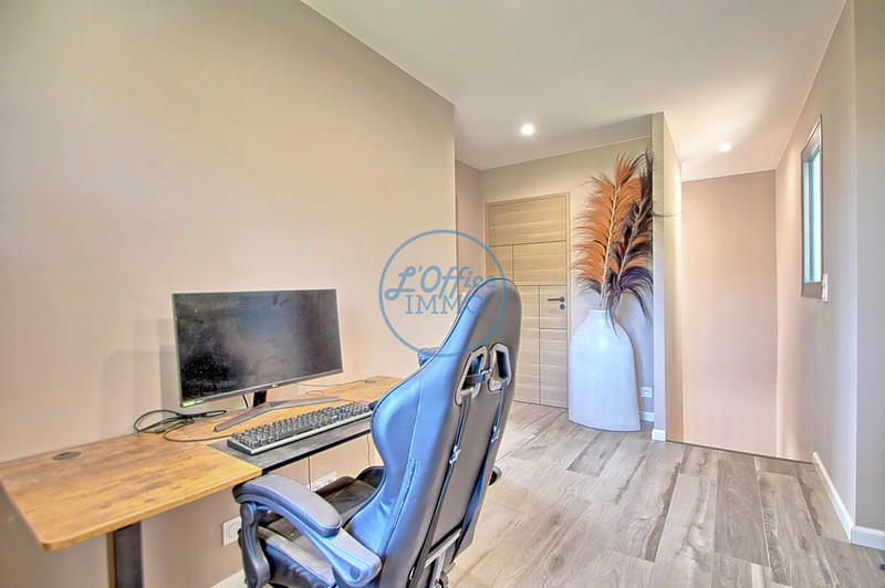 Villa - 100 m² - 4 pièces