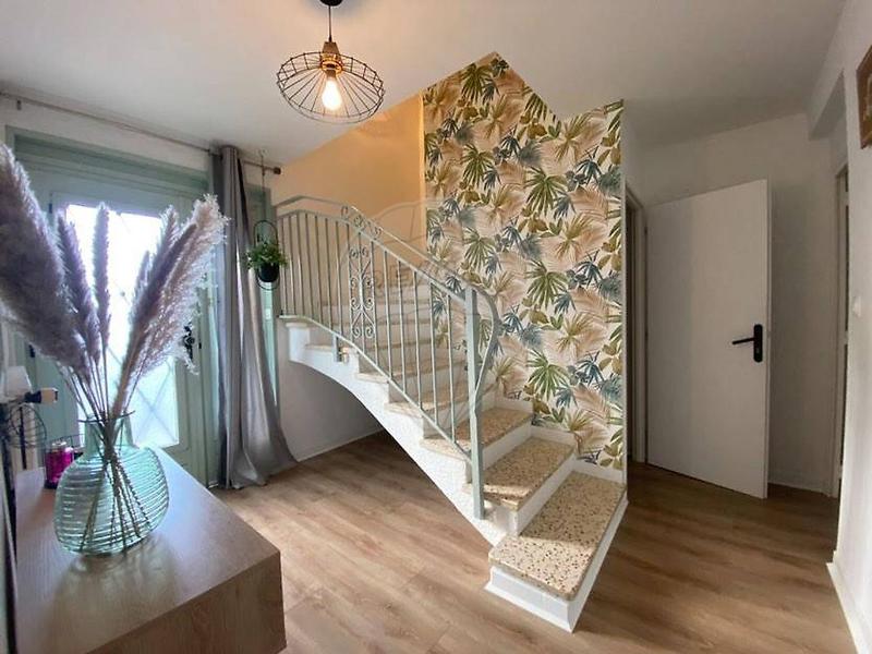 Maison - 178 m² - 8 pièces