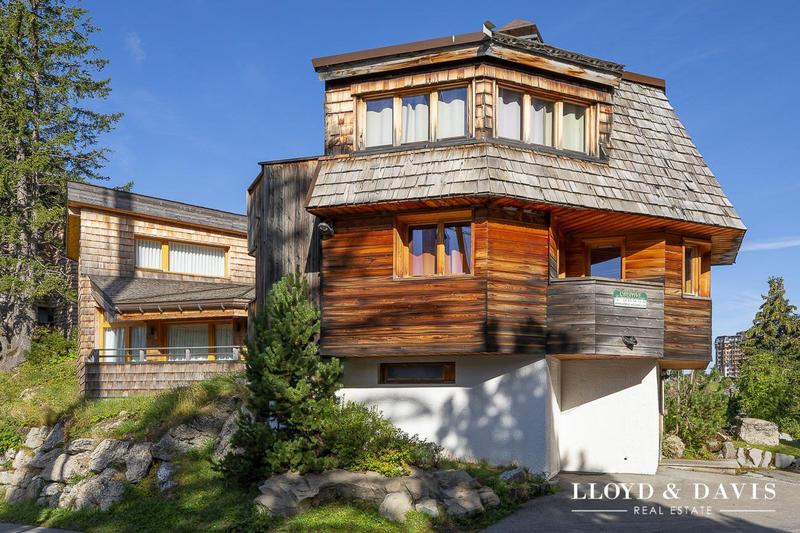 Châlet - 295 m² - 11 pièces