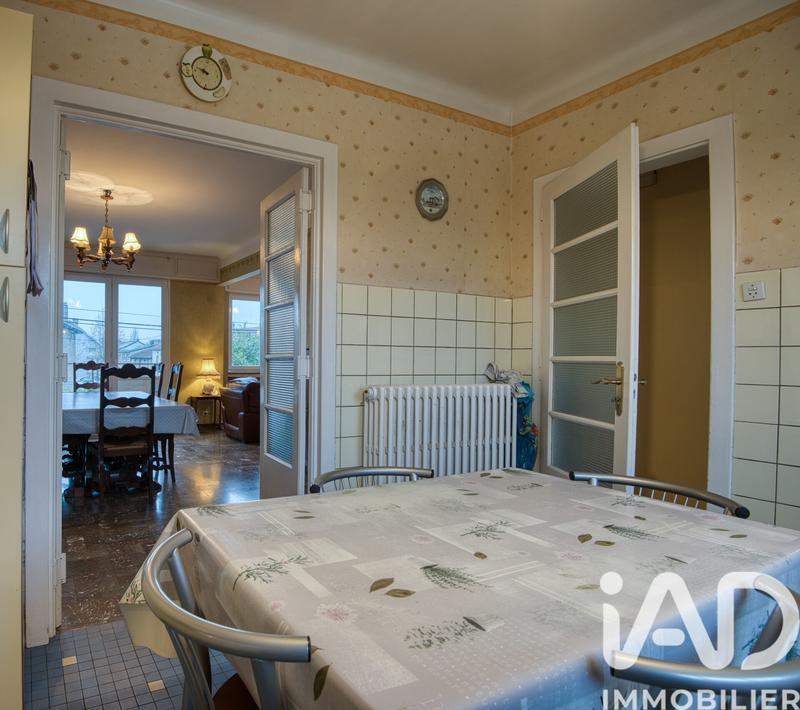 Maison - 170 m² - 8 pièces