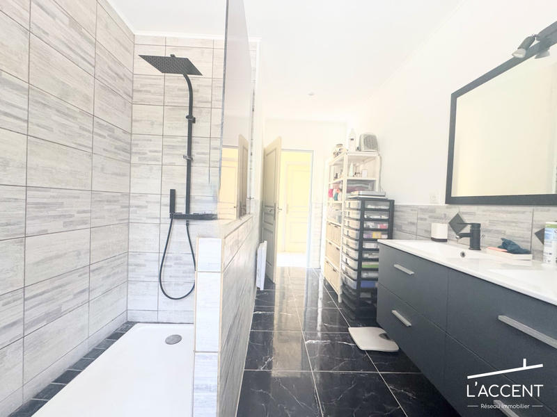 Maison - 143 m² - 4 pièces