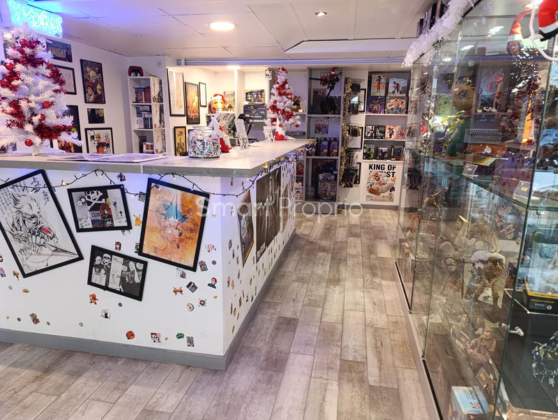 Fonds de commerce - Local commercial - 100 m²