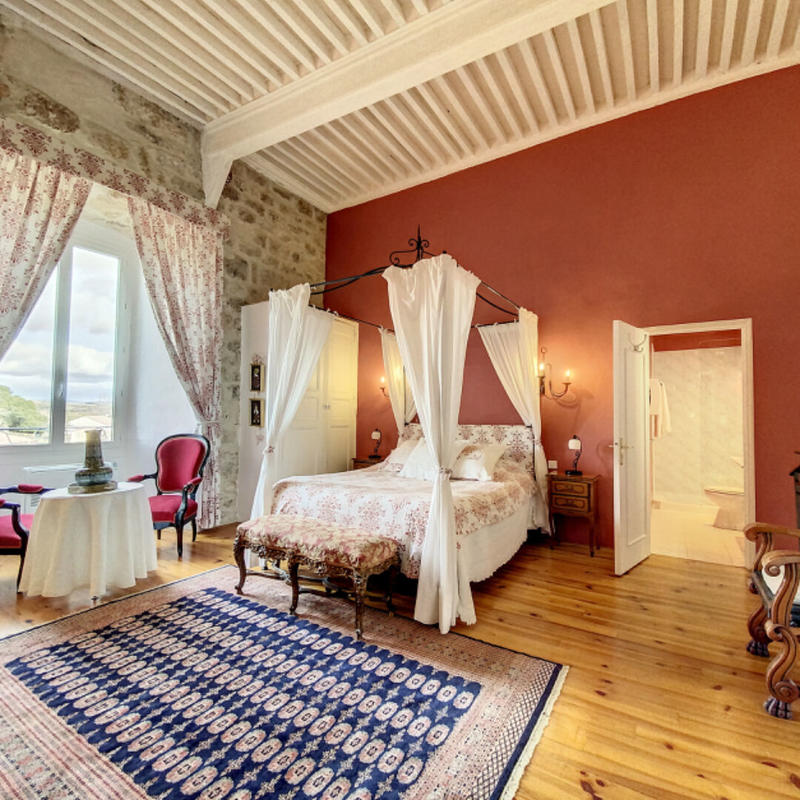 Demeure - 800 m² - 17 pièces