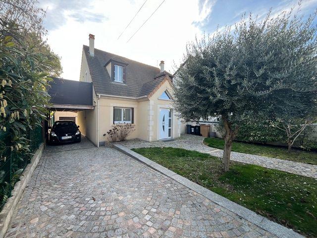 Maison - 120 m² - 5 pièces