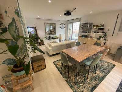 Appartement - 64 m² - 3 pièces