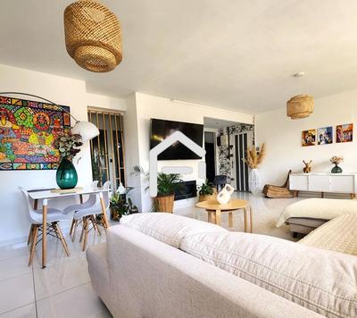 Appartement - 88 m² - 4 pièces