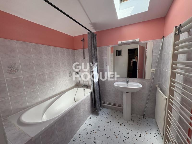 Propriété - 105 m² - 5 pièces