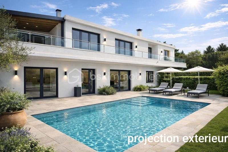 Maison - 230 m² - 10 pièces