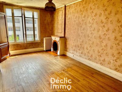 Maison - 104 m² - 5 pièces