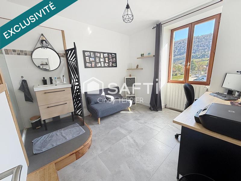 Maison - 180 m² - 6 pièces