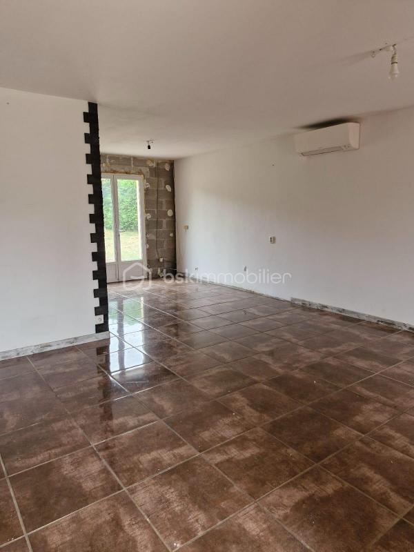 Maison traditionnelle - 89 m² - 5 pièces