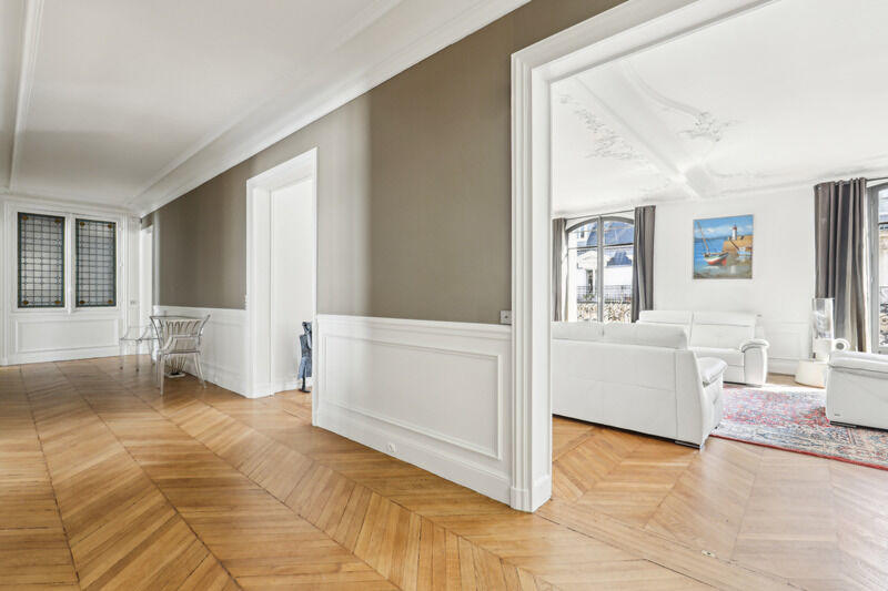 Appartement - 262 m² - 7 pièces