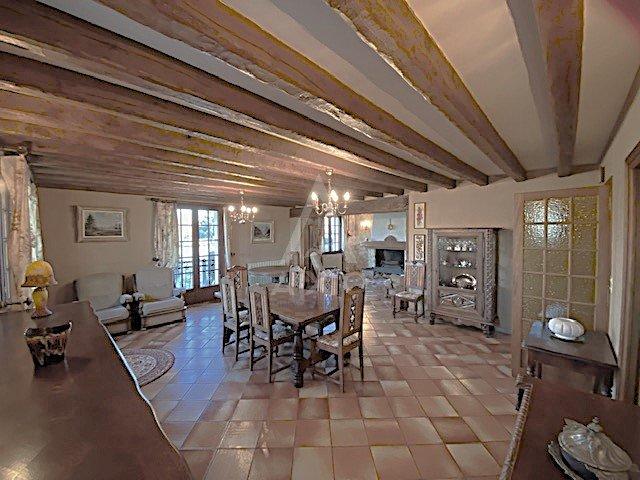 Maison - 138 m² - 4 pièces