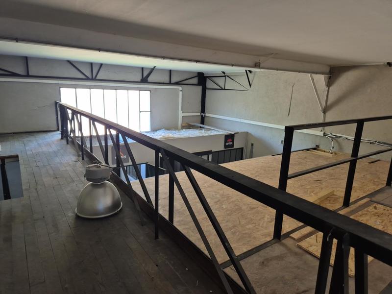 Local commercial - 230 m² - 7 pièces