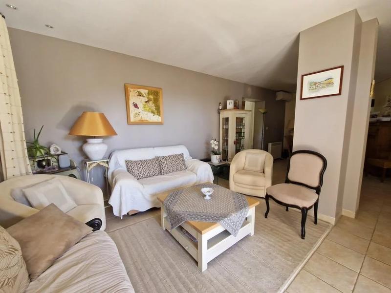 Maison chambre d'hôtes - 240 m² - 11 pièces