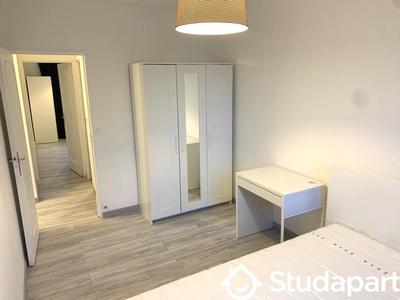 Chambre - 15 m² - 1 pièce