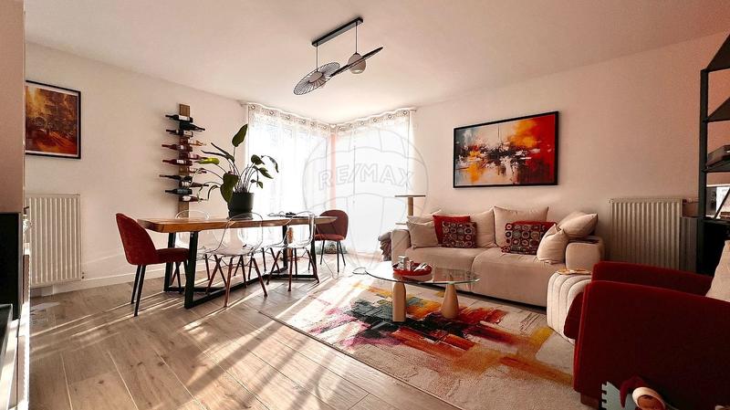 Appartement - 80 m² - 4 pièces