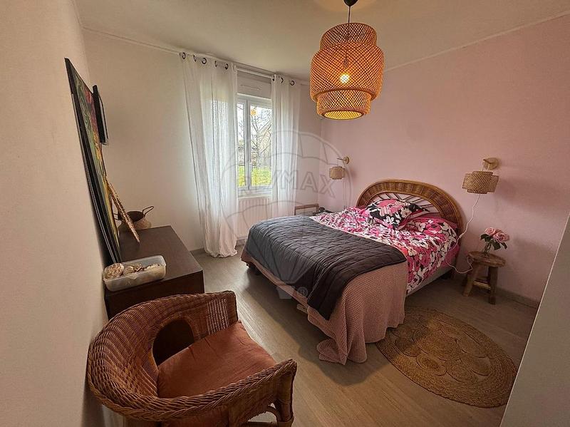 Maison - 104 m² - 4 pièces