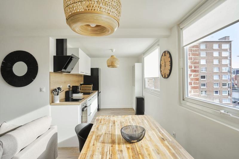 Appartement - 85 m² - 5 pièces