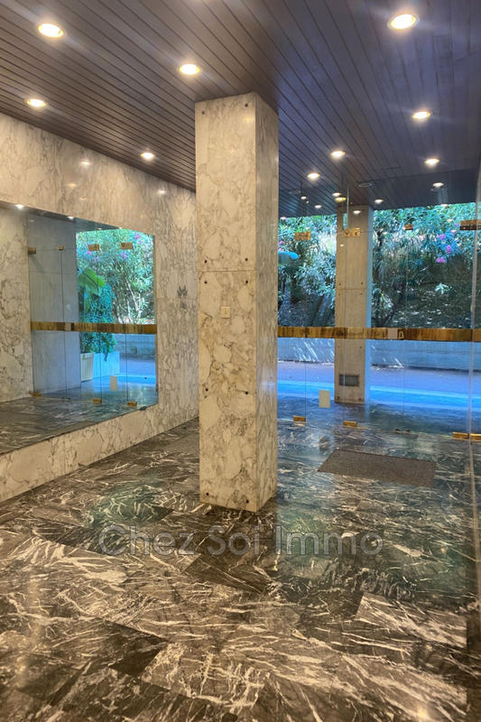 Appartement - 112 m² - 4 pièces