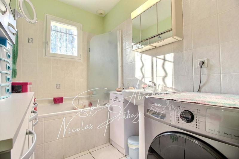 Maison - 166 m² - 7 pièces