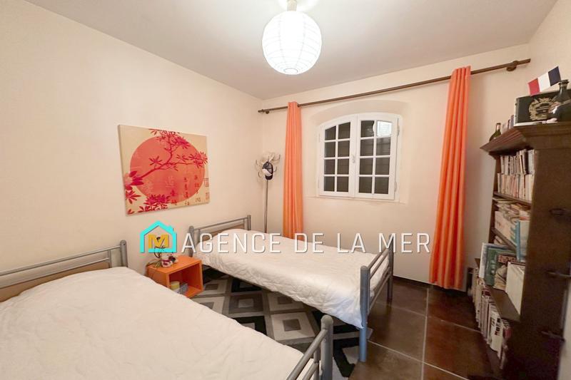 Maison - 210 m² - 6 pièces