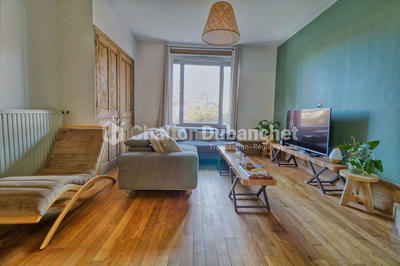 Maison - 180 m² - 8 pièces