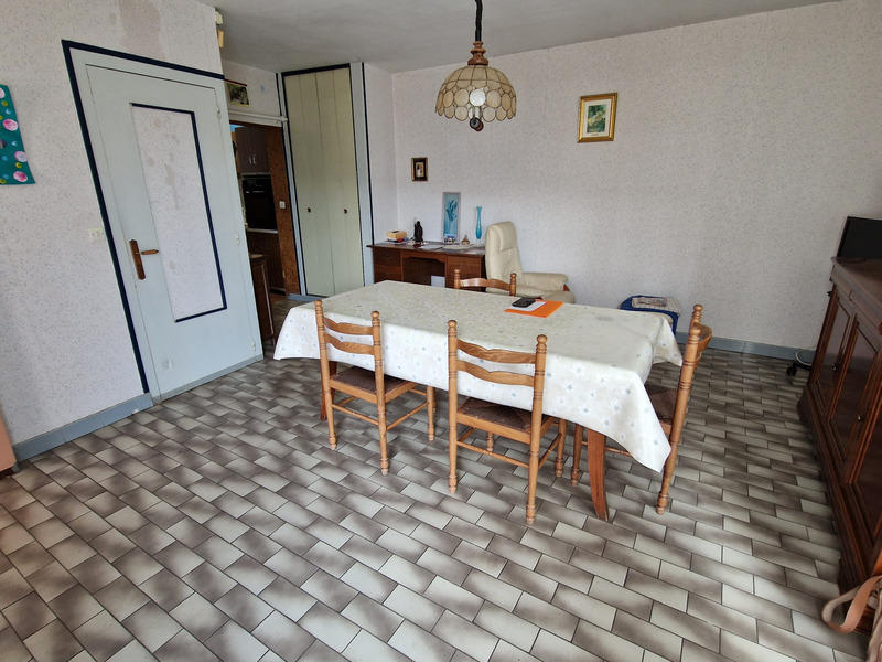 Maison - 200 m² - 6 pièces