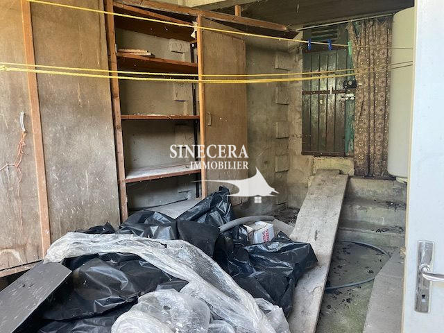 Maison - 195 m² - 5 pièces