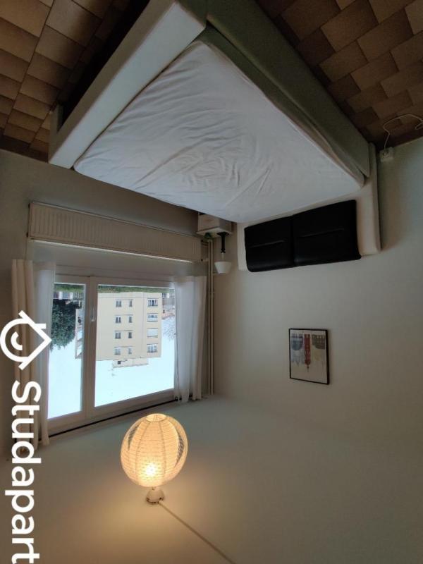 Chambre - 9 m² - 1 pièce