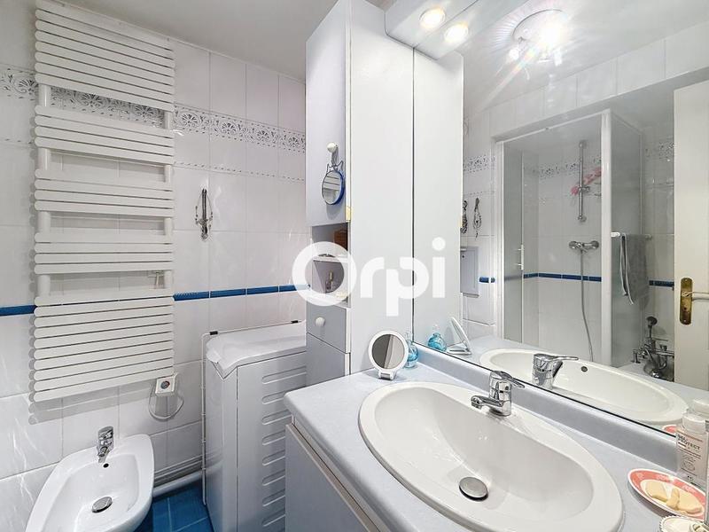 Appartement - 90 m² - 4 pièces