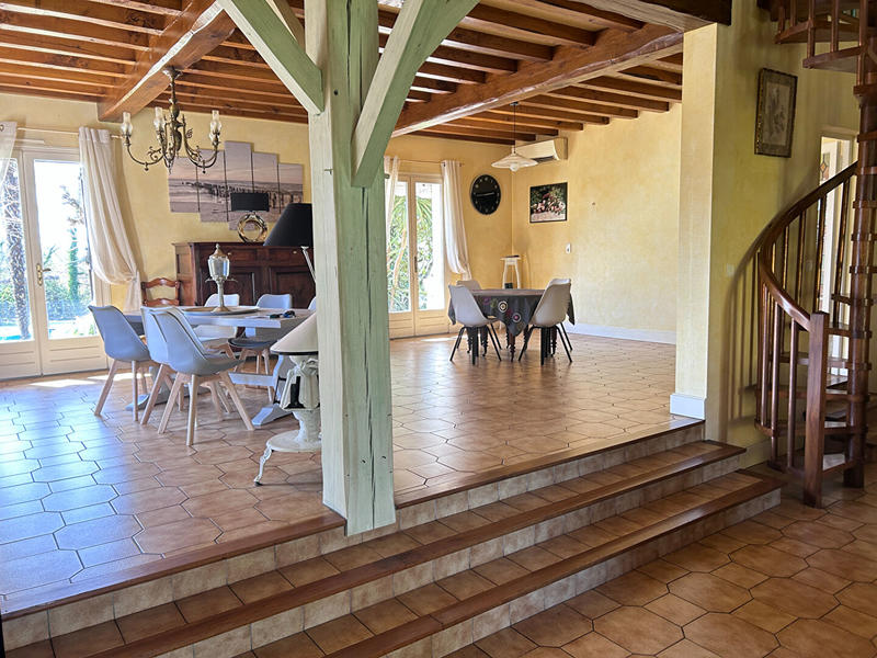 Maison - 178 m² - 6 pièces
