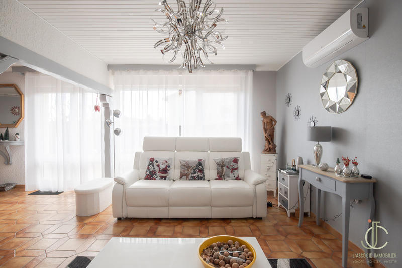 Maison - 90 m² - 4 pièces