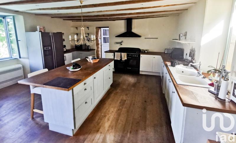 Maison de campagne - 200 m² - 8 pièces