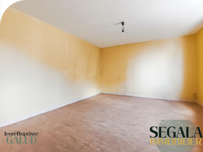 Maison - 96 m² - 4 pièces