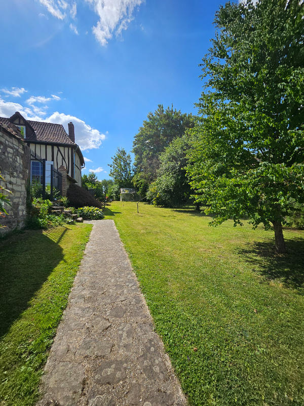 Maison - 183 m² - 6 pièces