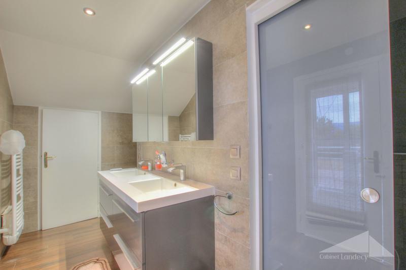 Duplex - 131 m² - 5 pièces