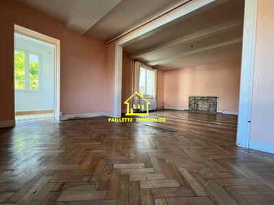 Maison ancienne - 173 m² - 7 pièces