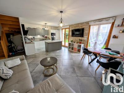 Maison - 95 m² - 6 pièces