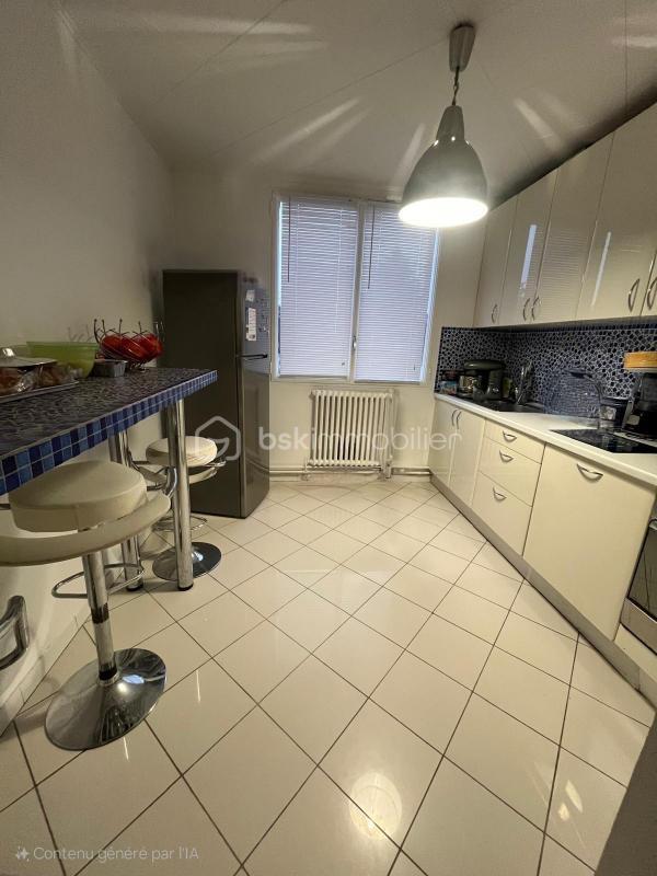 Appartement - 99 m² - 5 pièces