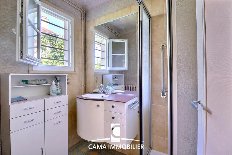 Maison - 74 m² - 5 pièces