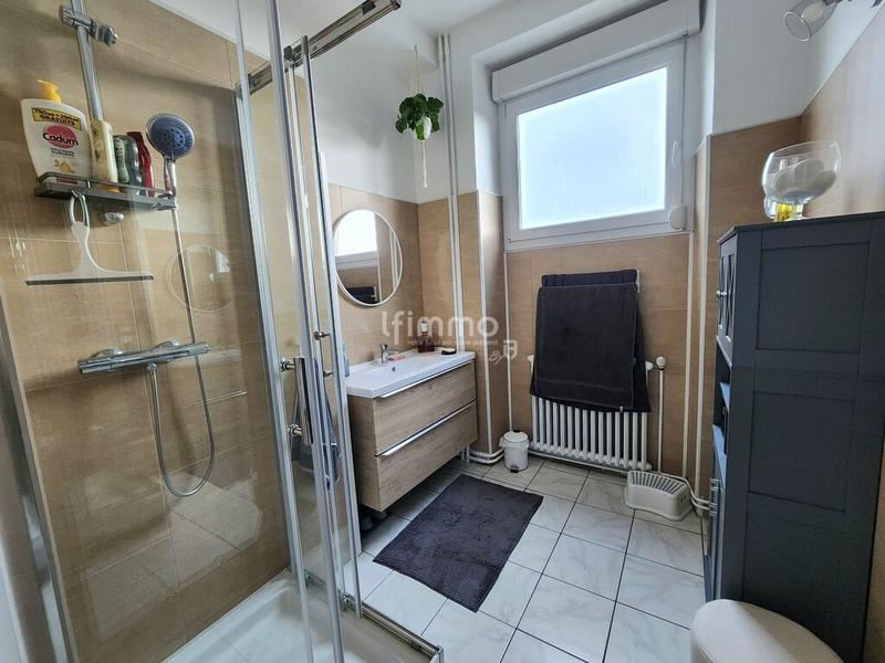 Maison - 208 m² - 9 pièces