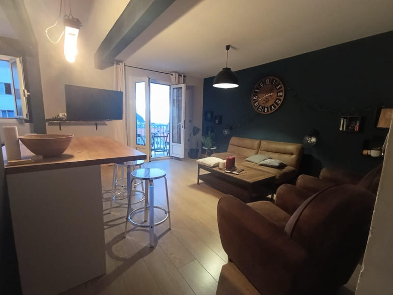 Appartement - 90 m² - 5 pièces