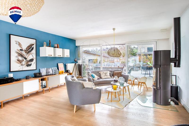 Maison d'architecte - 217 m² - 7 pièces