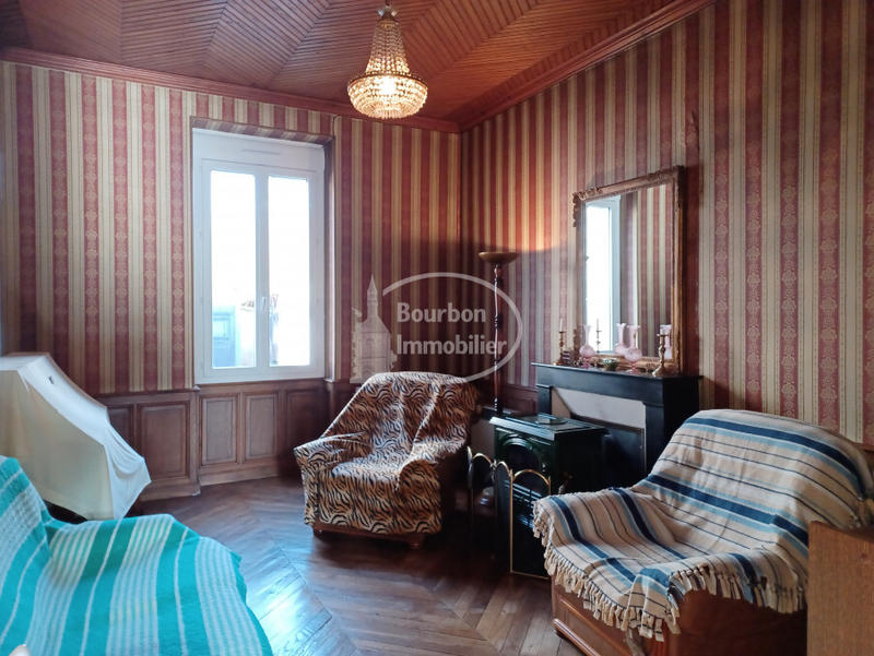 Appartement - 139 m² - 7 pièces