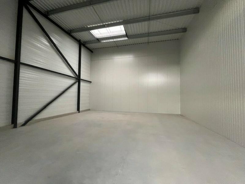 Local d'activité / Entrepôt - 127 m²
