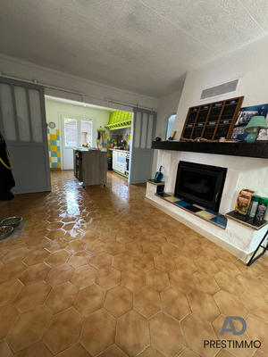 Maison - 184 m² - 8 pièces