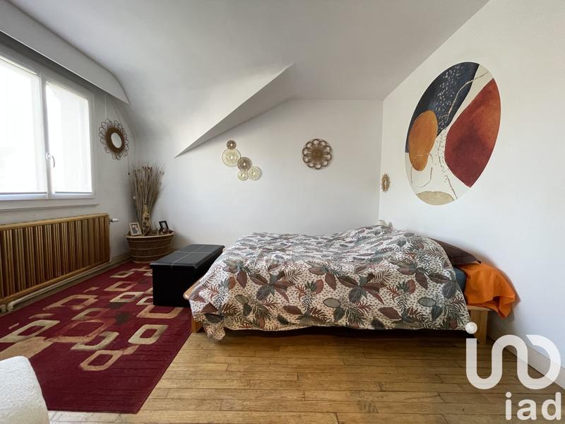 Maison - 137 m² - 6 pièces